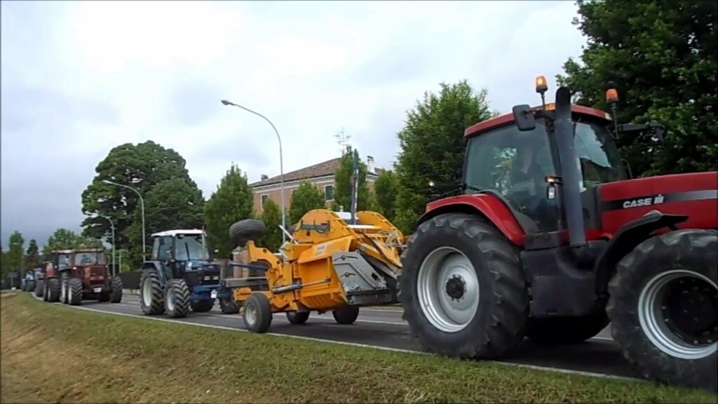 Trattori in Marcia a Foggia: Agricoltori in Protesta