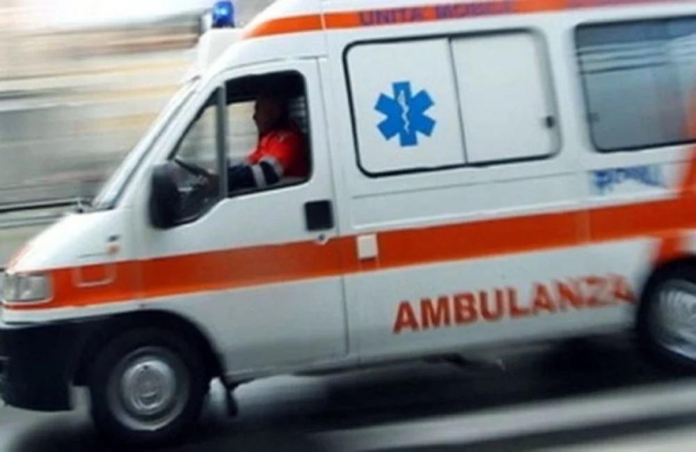 Incidente Stradale sul Gargano: Moto Contro Auto, Un Morto e un Ferito Grave