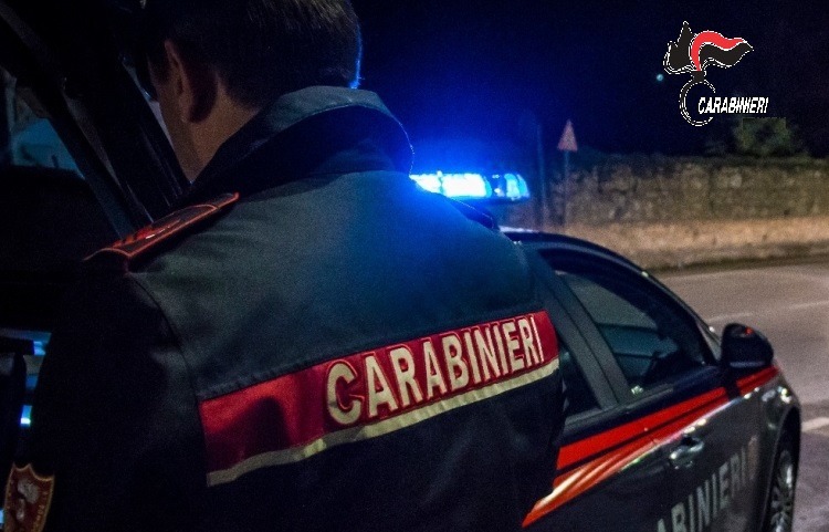 All in nella notte ad Apricena: saccheggiate una gioielleria e una tabaccheria